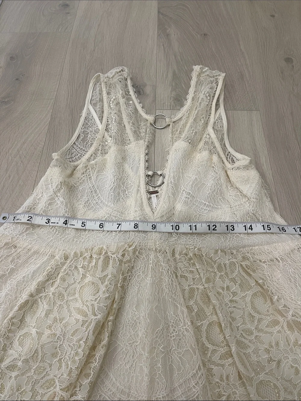 Free People Cream Lace V-Neck Sleeveless Chemise